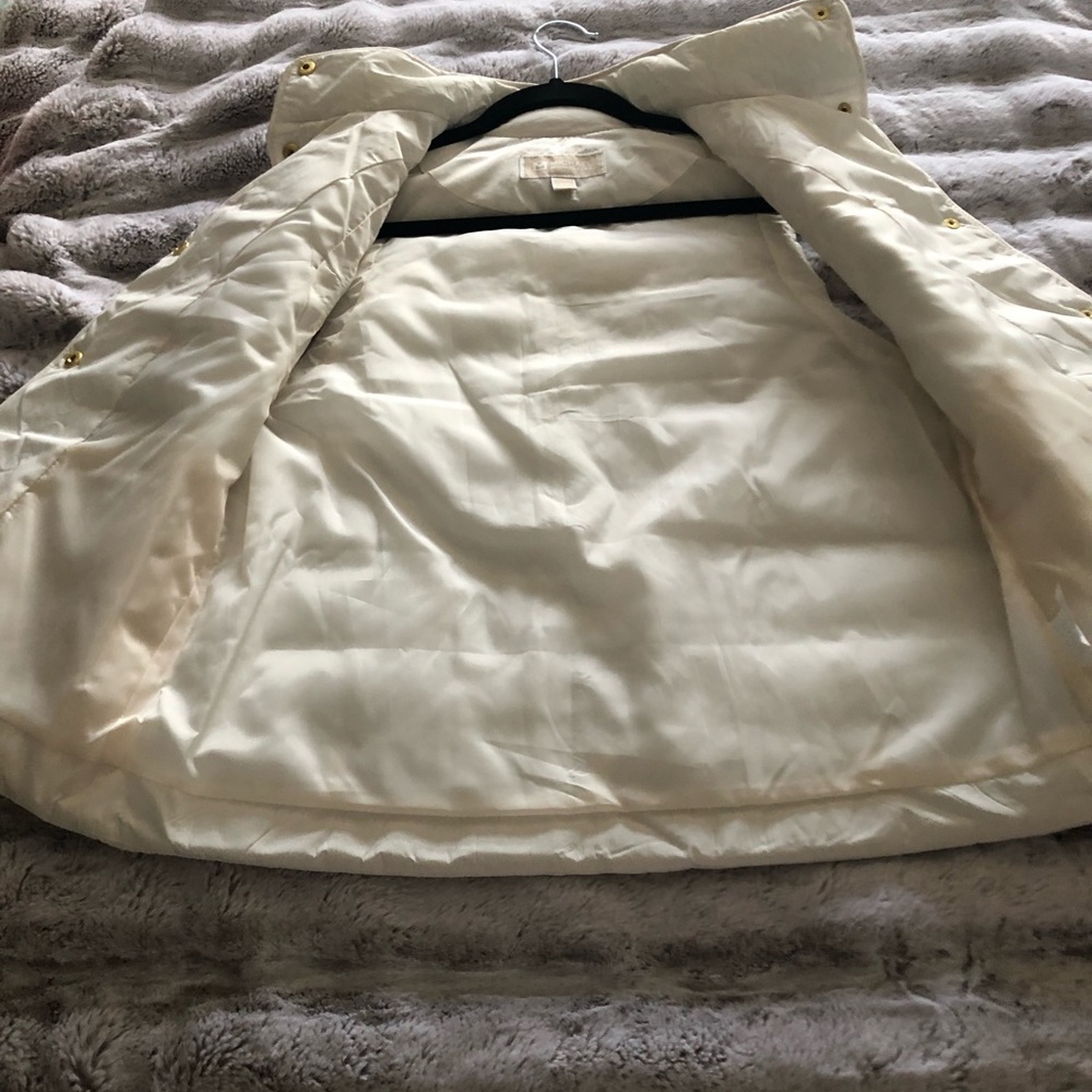 Mk white vest - Picture 3 of 5
